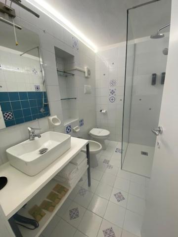 Duomo26 Boutique Apartment ديسينسانو ديل غاردا المظهر الخارجي الصورة